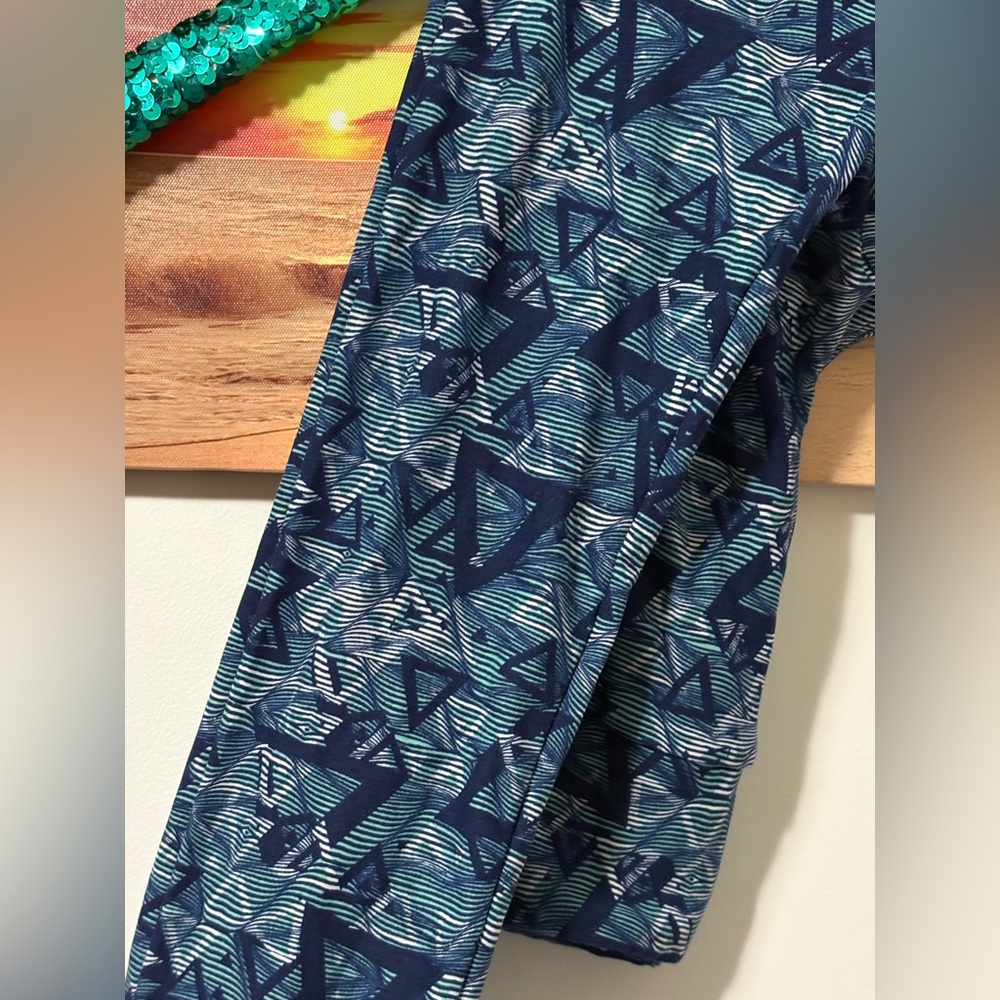 Lularoe one size leggings blue geometric triangles nwot sale